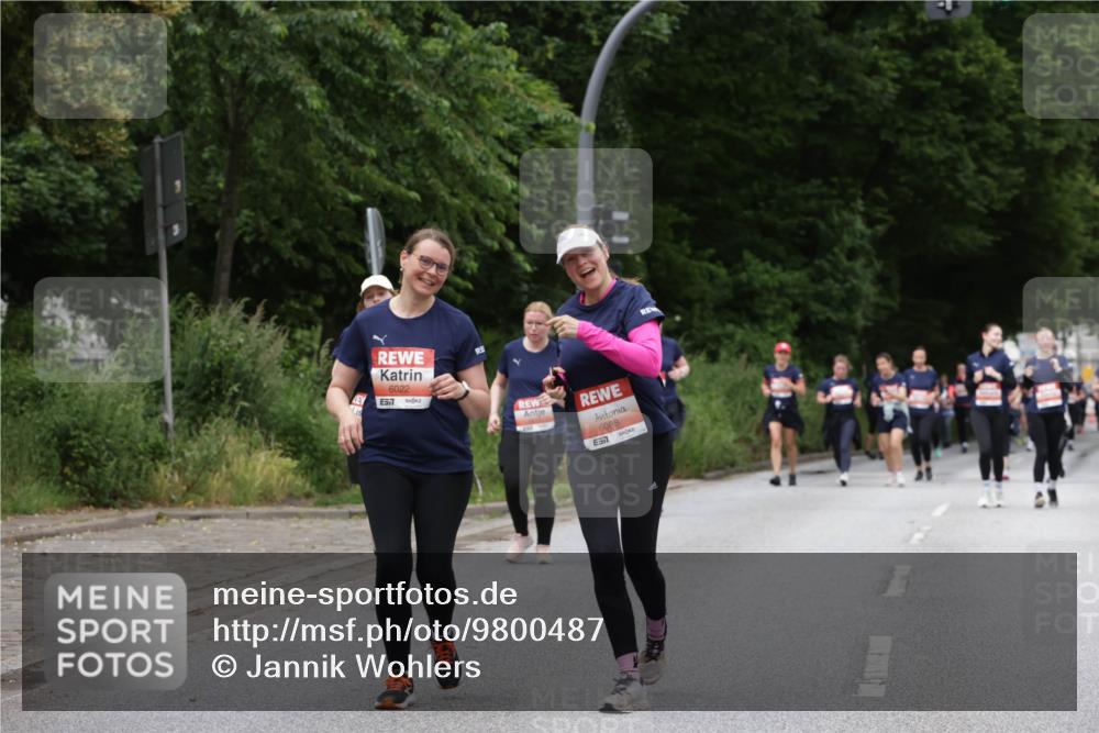 14.06.2026 - REWE Women's Run Jannik Wohlers http://msf.ph/oto/9800487 14.06.2026 11:03:54 Laufen 6022, 7, 6068, 657 meine-sportfotos.de