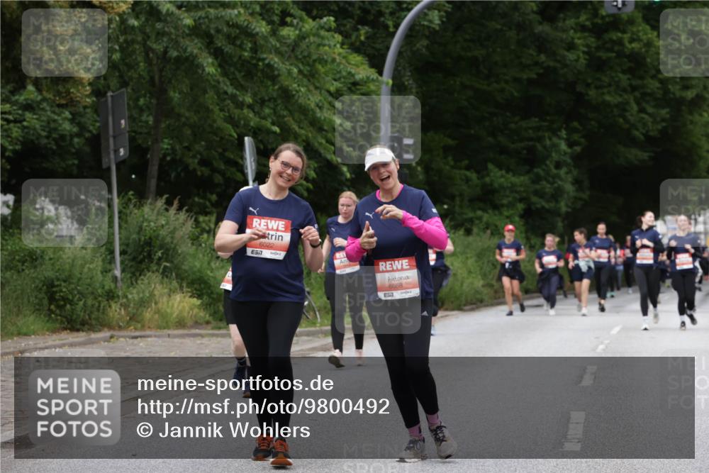 14.06.2026 - REWE Women's Run Jannik Wohlers http://msf.ph/oto/9800492 14.06.2026 11:03:54 Laufen 6022, 7, 6068, 57, 500 meine-sportfotos.de