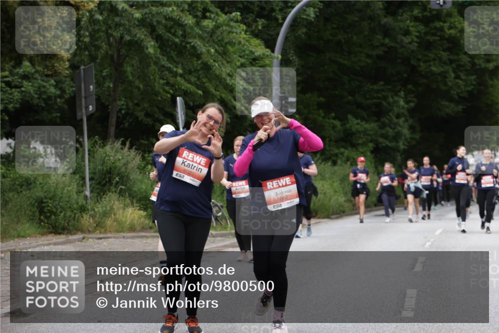 14.06.2026 - REWE Women's Run Jannik Wohlers http://msf.ph/oto/9800500 14.06.2026 11:03:55 Laufen 6022, 7, 6068, 7 meine-sportfotos.de