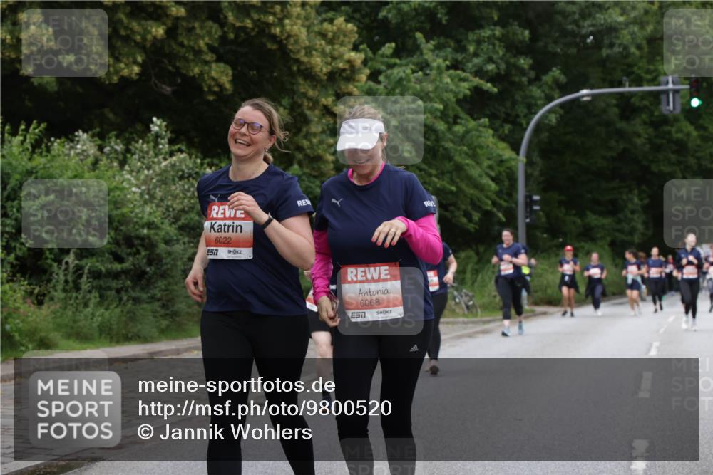 14.06.2026 - REWE Women's Run Jannik Wohlers http://msf.ph/oto/9800520 14.06.2026 11:03:57 Laufen 6022, 57, 6068 meine-sportfotos.de