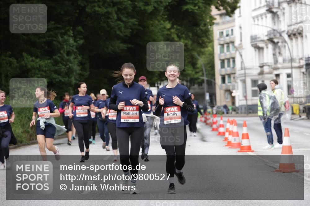 14.06.2026 - REWE Women's Run Jannik Wohlers http://msf.ph/oto/9800527 14.06.2026 11:04:00 Laufen 5267, 7, 5323, 57 meine-sportfotos.de
