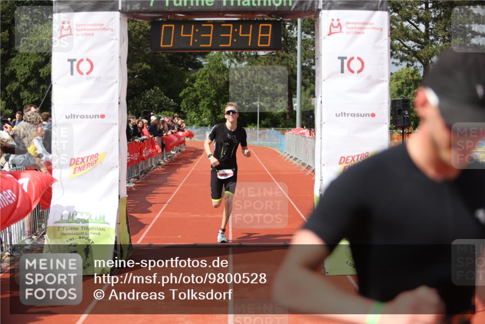 14.06.2026 - 7 Türme Triathlon Andreas Tolksdorf http://msf.ph/oto/9800528 14.06.2026 15:33:46 Ziel 649, 1104, 1158 meine-sportfotos.de