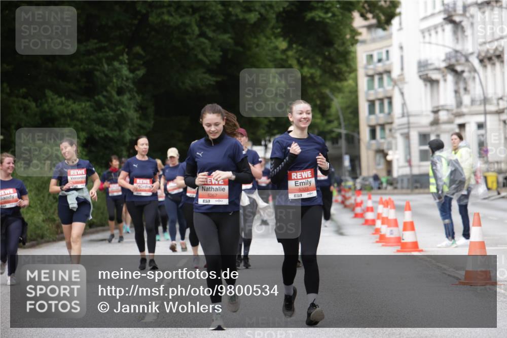 14.06.2026 - REWE Women's Run Jannik Wohlers http://msf.ph/oto/9800534 14.06.2026 11:04:00 Laufen 5267, 7, 5323, 57 meine-sportfotos.de