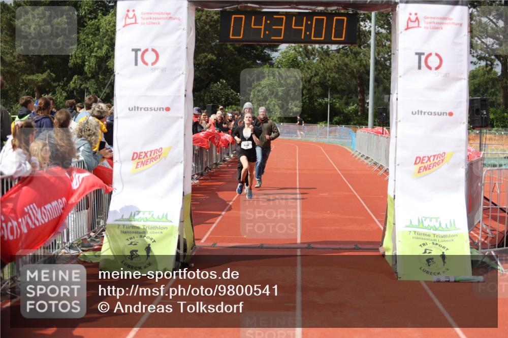 14.06.2026 - 7 Türme Triathlon Andreas Tolksdorf http://msf.ph/oto/9800541 14.06.2026 15:33:58 Ziel 898 meine-sportfotos.de