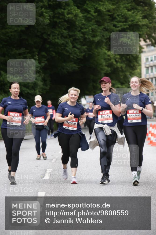 14.06.2026 - REWE Women's Run Jannik Wohlers http://msf.ph/oto/9800559 14.06.2026 11:04:05 Laufen 5124, 7, 5125, 5126, 517, 5127, 7 meine-sportfotos.de
