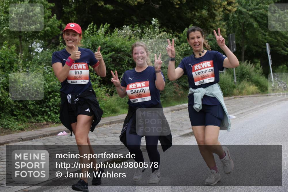 14.06.2026 - REWE Women's Run Jannik Wohlers http://msf.ph/oto/9800578 14.06.2026 11:04:09 Laufen 5040, 7, 5042, 57, 5043, 7 meine-sportfotos.de