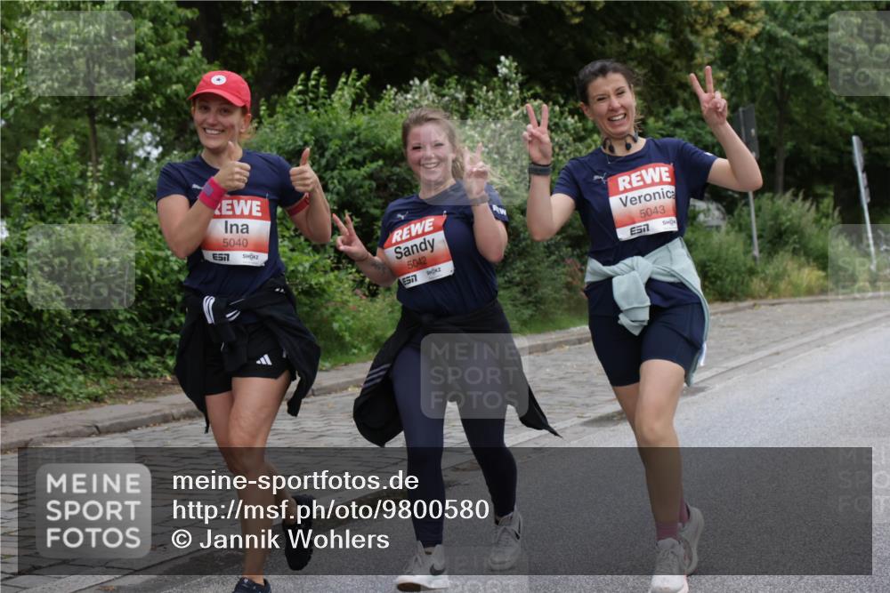 14.06.2026 - REWE Women's Run Jannik Wohlers http://msf.ph/oto/9800580 14.06.2026 11:04:09 Laufen 5040, 7, 5042, 57, 5043, 7 meine-sportfotos.de