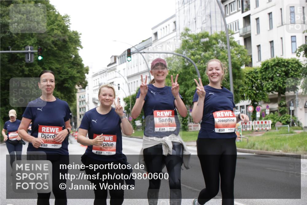 14.06.2026 - REWE Women's Run Jannik Wohlers http://msf.ph/oto/9800600 14.06.2026 11:04:10 Laufen 5124, 5125, 7, 5126, 7, 5127 meine-sportfotos.de