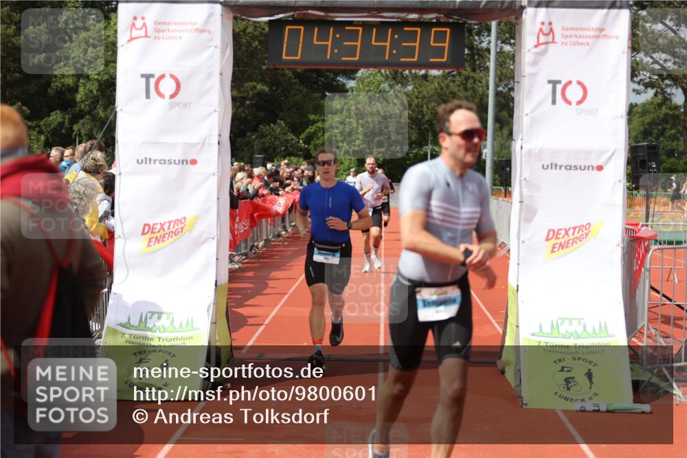 14.06.2026 - 7 Türme Triathlon Andreas Tolksdorf http://msf.ph/oto/9800601 14.06.2026 15:34:38 Ziel 923, 951, 1007, 1086, 1096 meine-sportfotos.de