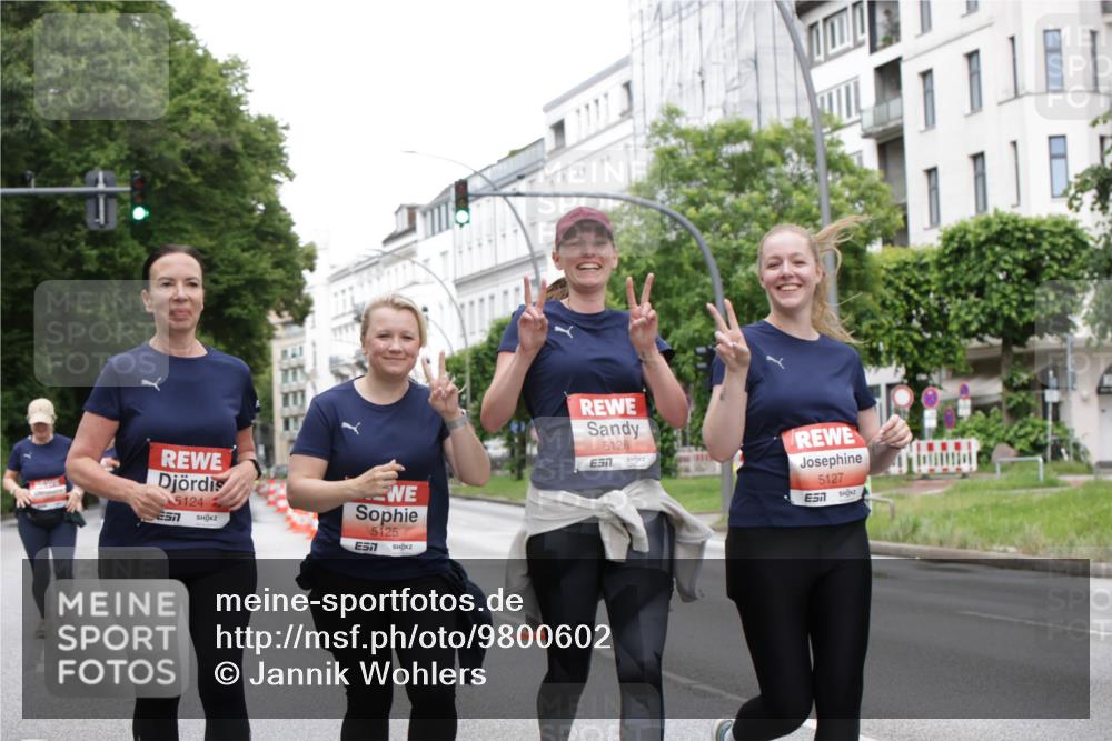 14.06.2026 - REWE Women's Run Jannik Wohlers http://msf.ph/oto/9800602 14.06.2026 11:04:10 Laufen 5124, 5125, 5126, 5127 meine-sportfotos.de