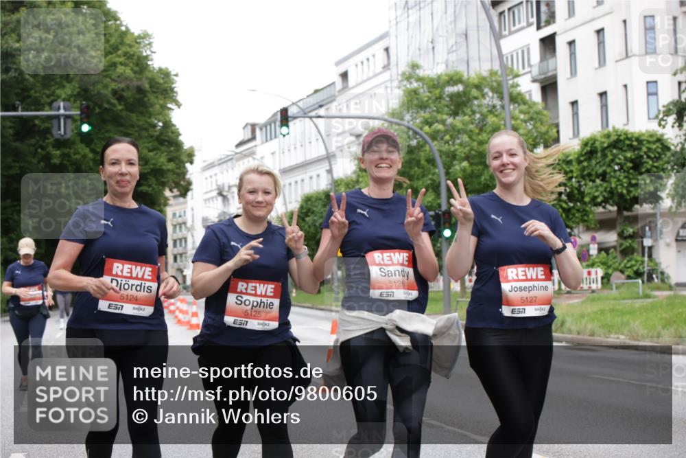14.06.2026 - REWE Women's Run Jannik Wohlers http://msf.ph/oto/9800605 14.06.2026 11:04:10 Laufen 5124, 5125, 7, 5126, 7, 5127 meine-sportfotos.de