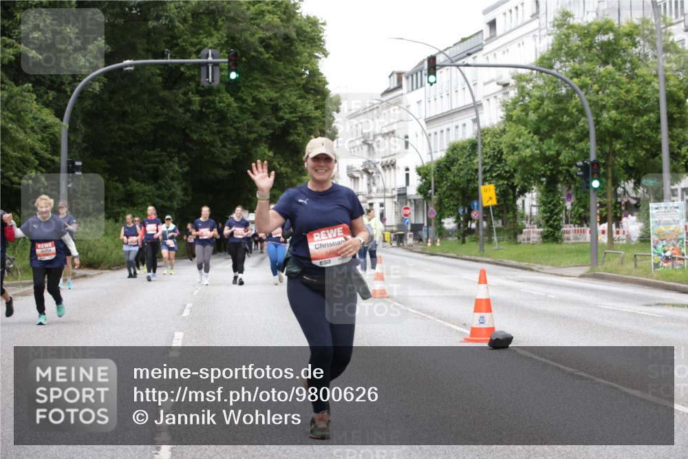 14.06.2026 - REWE Women's Run Jannik Wohlers http://msf.ph/oto/9800626 14.06.2026 11:04:14 Laufen 566, 657, 01 meine-sportfotos.de