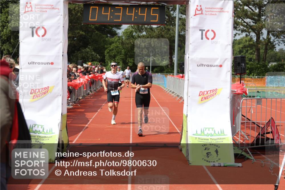14.06.2026 - 7 Türme Triathlon Andreas Tolksdorf http://msf.ph/oto/9800630 14.06.2026 15:34:43 Ziel 923, 951, 1007, 1086, 1096, 1126 meine-sportfotos.de