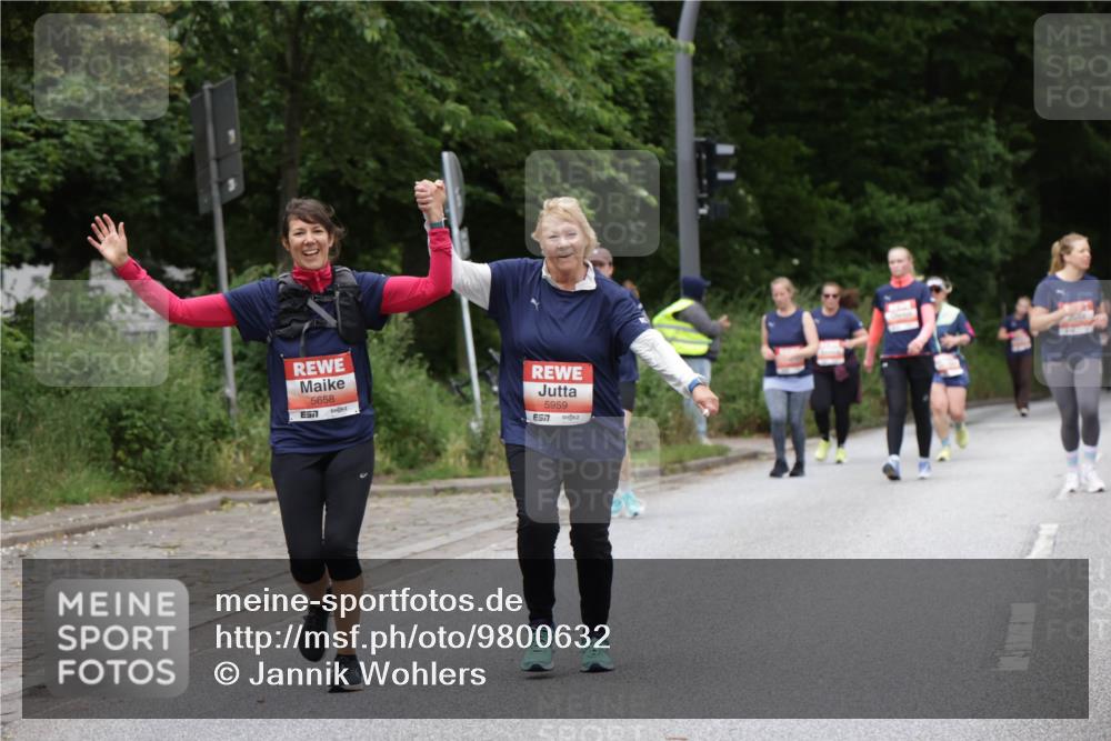 14.06.2026 - REWE Women's Run Jannik Wohlers http://msf.ph/oto/9800632 14.06.2026 11:04:16 Laufen 5658, 5959, 7 meine-sportfotos.de