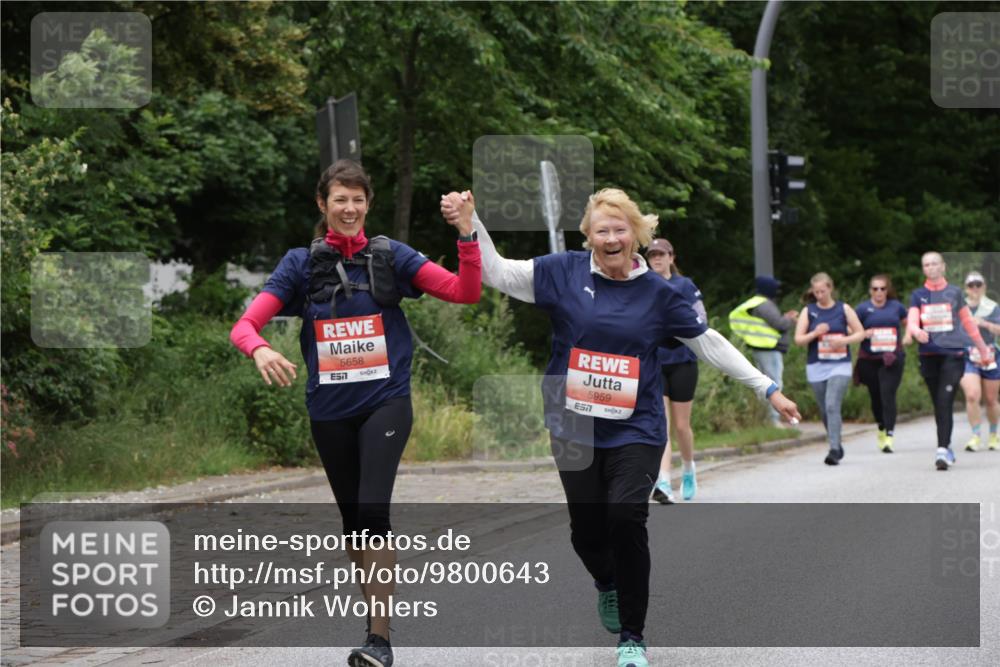14.06.2026 - REWE Women's Run Jannik Wohlers http://msf.ph/oto/9800643 14.06.2026 11:04:16 Laufen 5658, 57, 5959, 7 meine-sportfotos.de