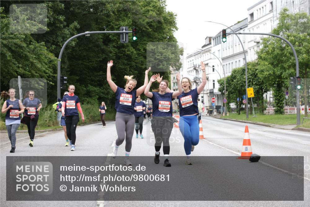 14.06.2026 - REWE Women's Run Jannik Wohlers http://msf.ph/oto/9800681 14.06.2026 11:04:22 Laufen 1 meine-sportfotos.de