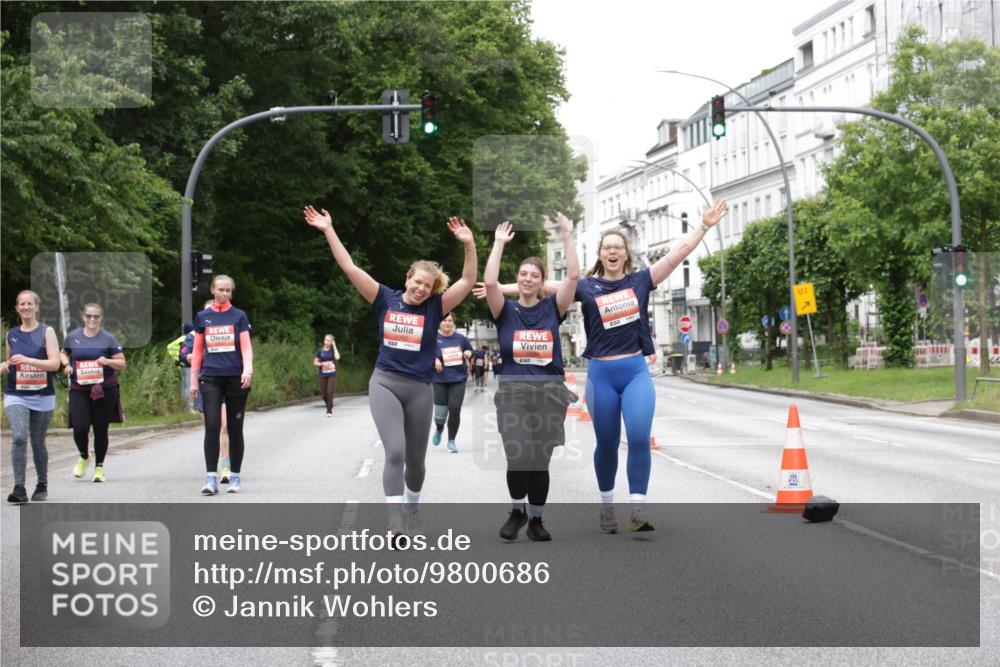 14.06.2026 - REWE Women's Run Jannik Wohlers http://msf.ph/oto/9800686 14.06.2026 11:04:22 Laufen 01 meine-sportfotos.de