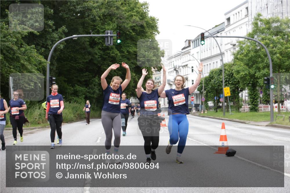14.06.2026 - REWE Women's Run Jannik Wohlers http://msf.ph/oto/9800694 14.06.2026 11:04:23 Laufen 01 meine-sportfotos.de
