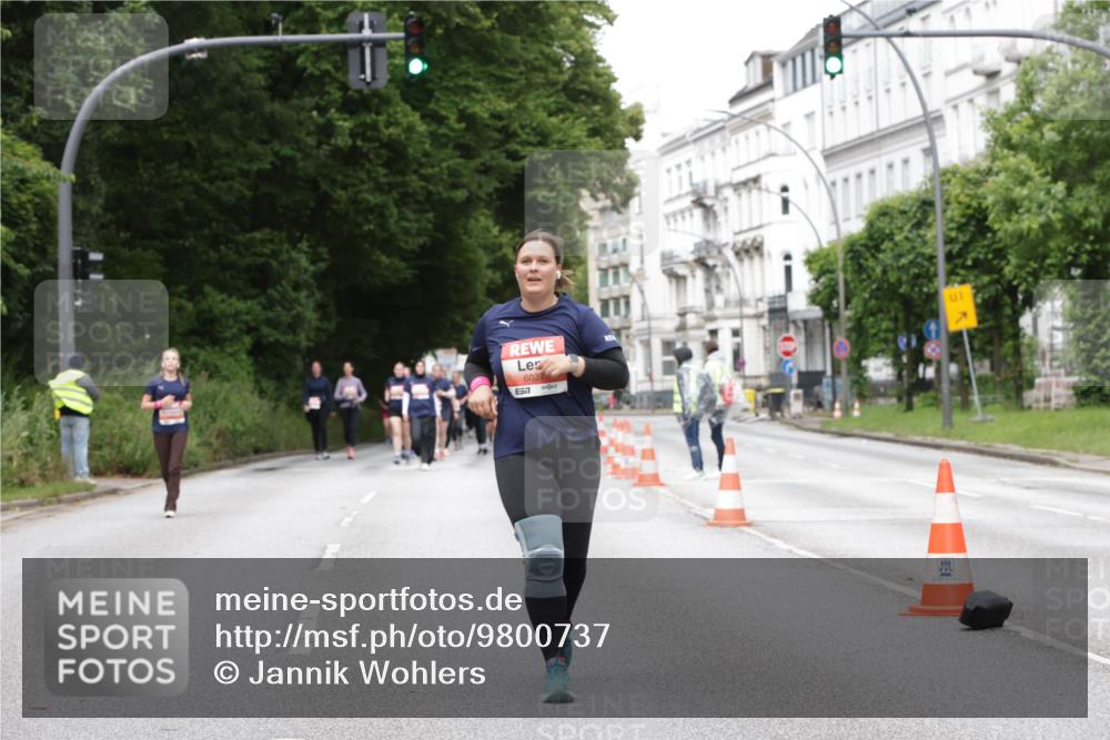 14.06.2026 - REWE Women's Run Jannik Wohlers http://msf.ph/oto/9800737 14.06.2026 11:04:28 Laufen 6027, 657, 01 meine-sportfotos.de