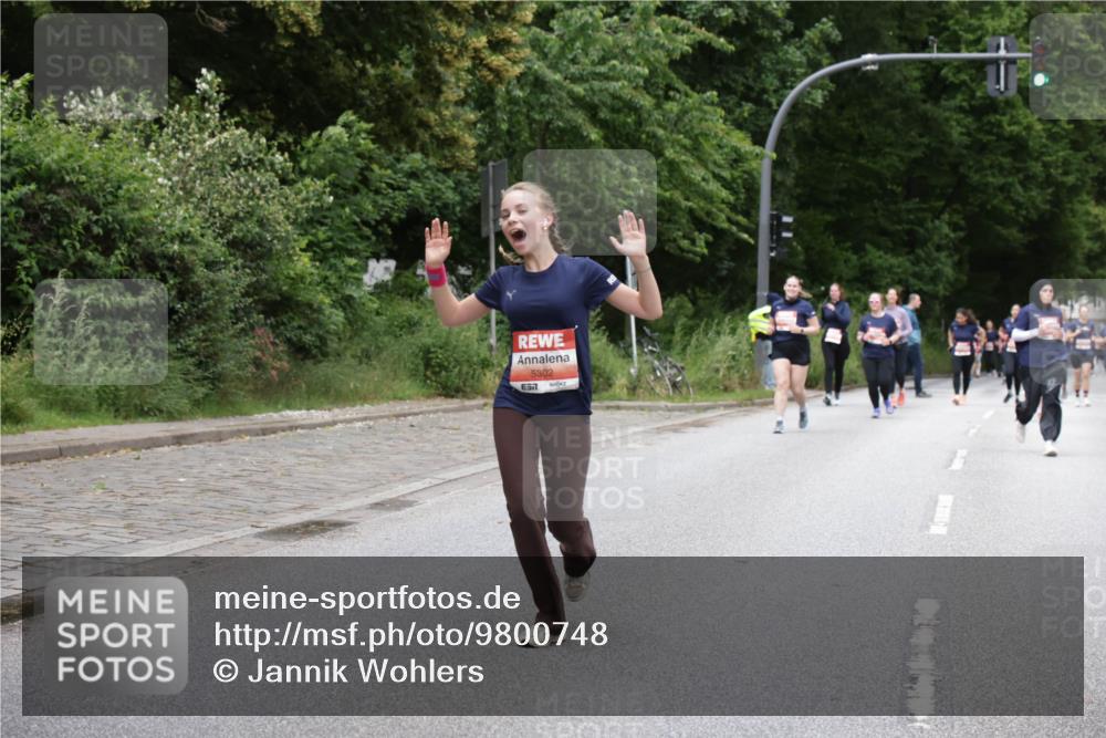 14.06.2026 - REWE Women's Run Jannik Wohlers http://msf.ph/oto/9800748 14.06.2026 11:04:39 Laufen 5302, 7 meine-sportfotos.de