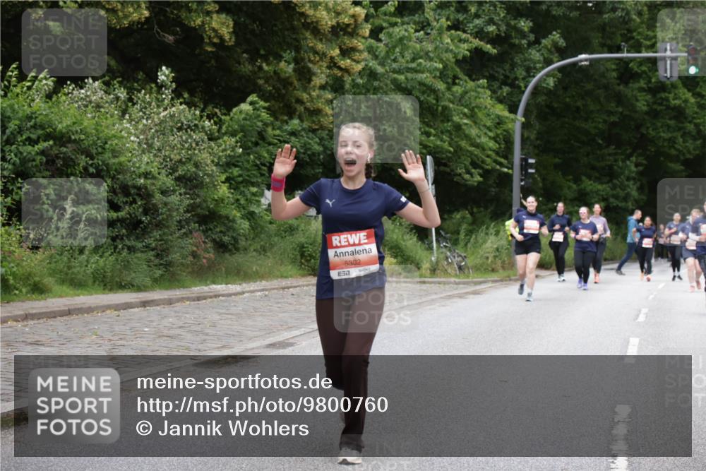14.06.2026 - REWE Women's Run Jannik Wohlers http://msf.ph/oto/9800760 14.06.2026 11:04:39 Laufen 5302, 7 meine-sportfotos.de