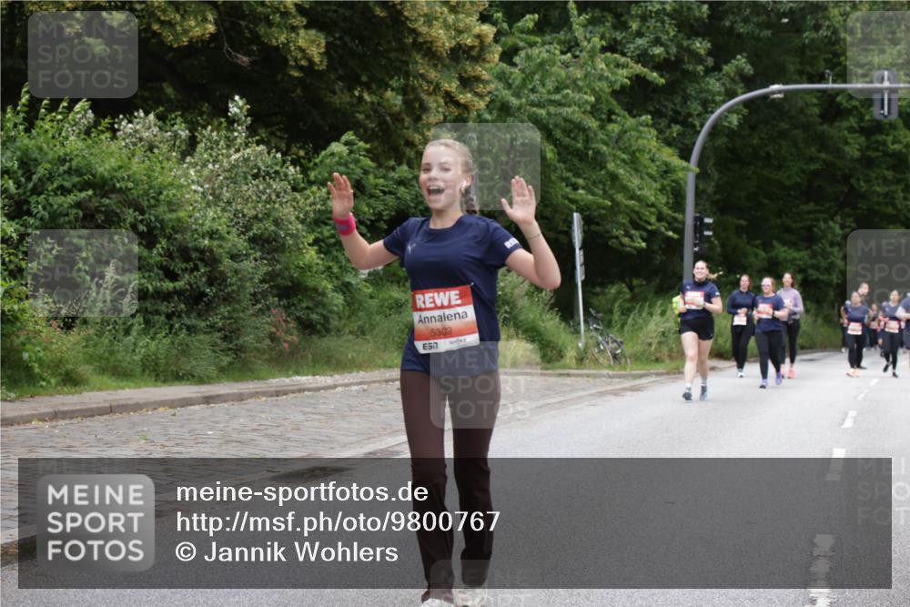 14.06.2026 - REWE Women's Run Jannik Wohlers http://msf.ph/oto/9800767 14.06.2026 11:04:39 Laufen 5302, 7 meine-sportfotos.de