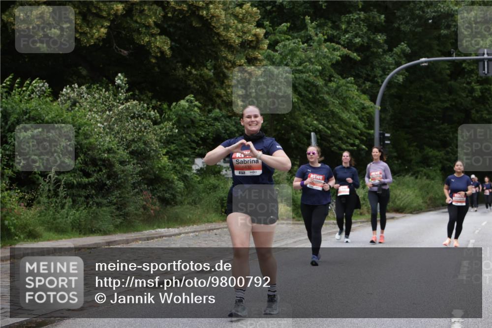 14.06.2026 - REWE Women's Run Jannik Wohlers http://msf.ph/oto/9800792 14.06.2026 11:04:45 Laufen 5632 meine-sportfotos.de