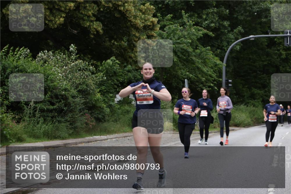 14.06.2026 - REWE Women's Run Jannik Wohlers http://msf.ph/oto/9800793 14.06.2026 11:04:45 Laufen 5632 meine-sportfotos.de