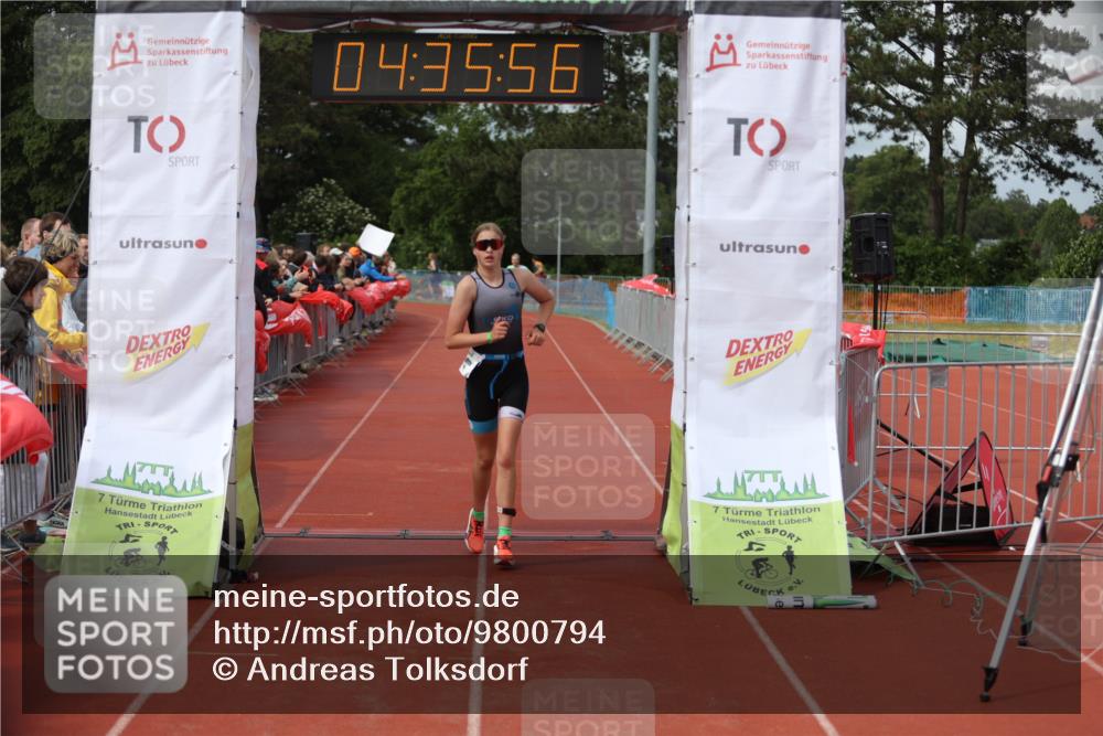 14.06.2026 - 7 Türme Triathlon Andreas Tolksdorf http://msf.ph/oto/9800794 14.06.2026 15:35:55 Ziel 1703 meine-sportfotos.de