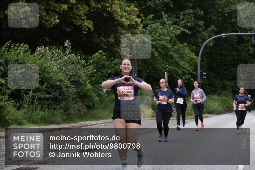 14.06.2026 - REWE Women's Run Jannik Wohlers http://msf.ph/oto/9800798 14.06.2026 11:04:45 Laufen 5632 meine-sportfotos.de