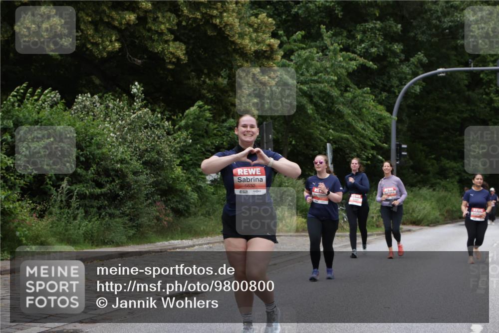 14.06.2026 - REWE Women's Run Jannik Wohlers http://msf.ph/oto/9800800 14.06.2026 11:04:45 Laufen 5632, 7 meine-sportfotos.de