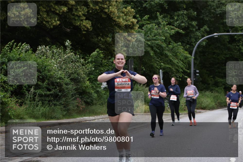14.06.2026 - REWE Women's Run Jannik Wohlers http://msf.ph/oto/9800801 14.06.2026 11:04:45 Laufen 5632, 57 meine-sportfotos.de