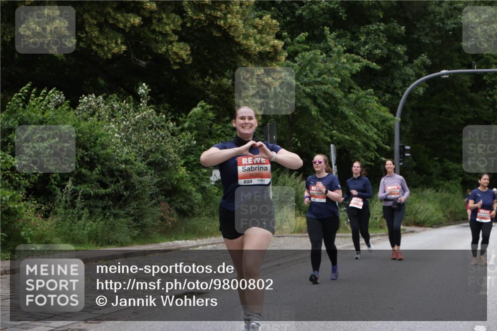 14.06.2026 - REWE Women's Run Jannik Wohlers http://msf.ph/oto/9800802 14.06.2026 11:04:45 Laufen 5632, 57 meine-sportfotos.de