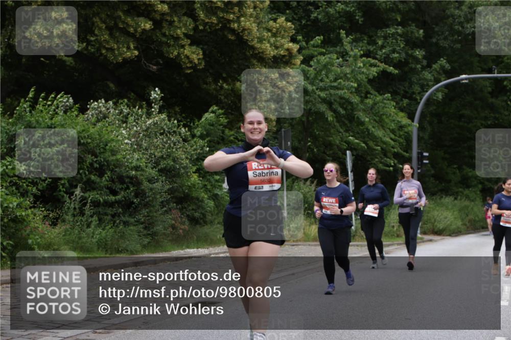 14.06.2026 - REWE Women's Run Jannik Wohlers http://msf.ph/oto/9800805 14.06.2026 11:04:45 Laufen 5632 meine-sportfotos.de