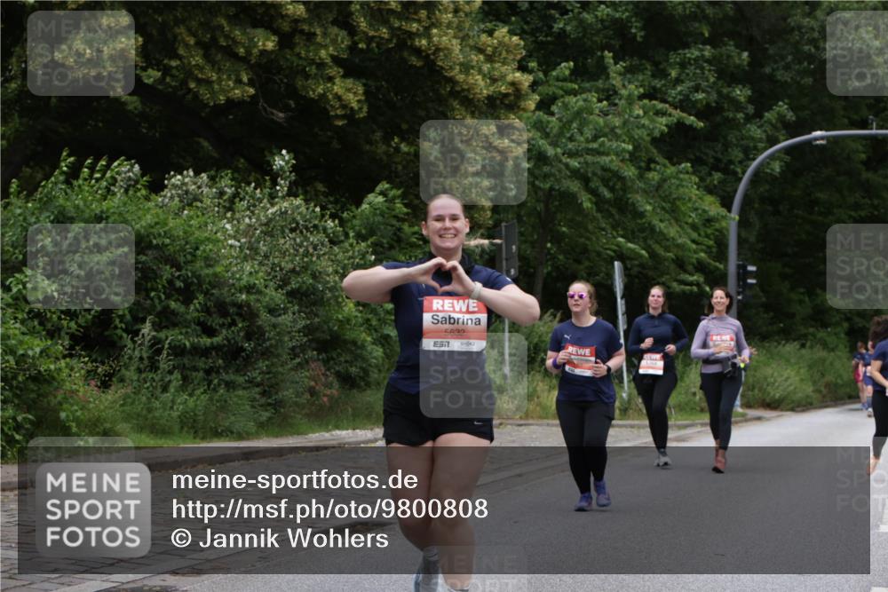 14.06.2026 - REWE Women's Run Jannik Wohlers http://msf.ph/oto/9800808 14.06.2026 11:04:46 Laufen 5632 meine-sportfotos.de