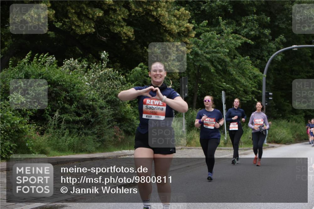 14.06.2026 - REWE Women's Run Jannik Wohlers http://msf.ph/oto/9800811 14.06.2026 11:04:46 Laufen 5632, 7 meine-sportfotos.de
