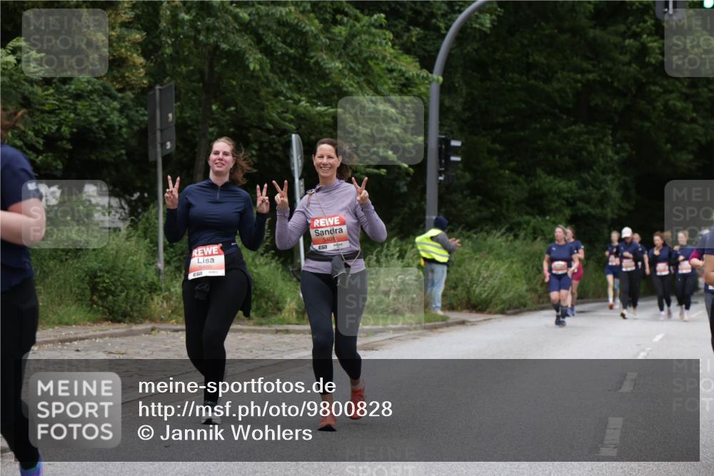 14.06.2026 - REWE Women's Run Jannik Wohlers http://msf.ph/oto/9800828 14.06.2026 11:04:48 Laufen 5400, 1332, 5401 meine-sportfotos.de