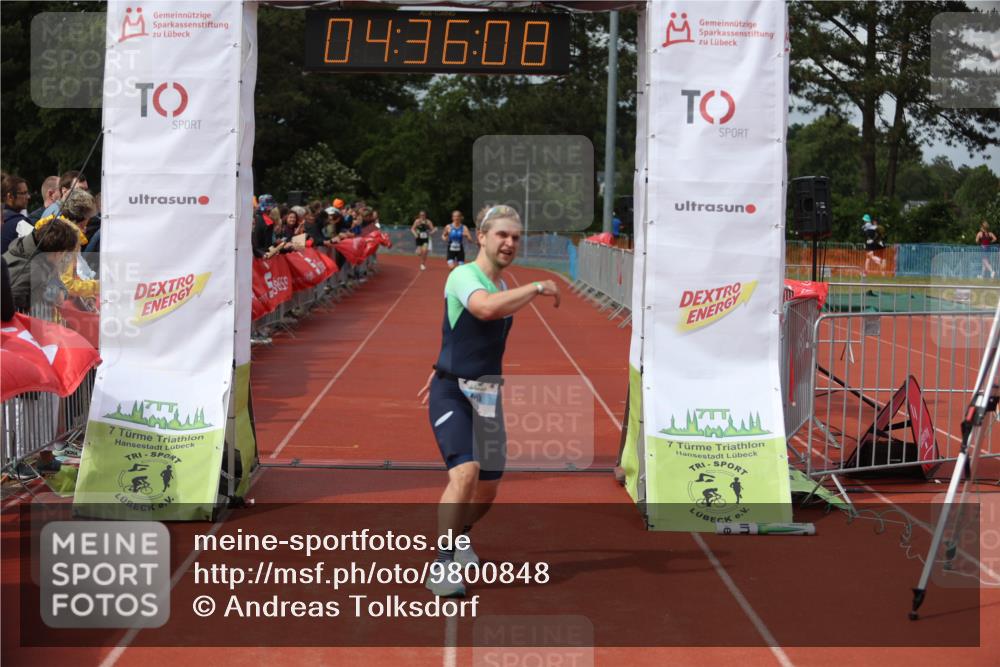 14.06.2026 - 7 Türme Triathlon Andreas Tolksdorf http://msf.ph/oto/9800848 14.06.2026 15:36:06 Ziel 1056, 1116, 1131 meine-sportfotos.de