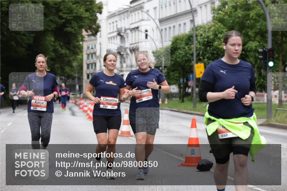14.06.2026 - REWE Women's Run Jannik Wohlers http://msf.ph/oto/9800850 14.06.2026 11:04:51 Laufen 5388, 5105, 5097, 7, 577 meine-sportfotos.de