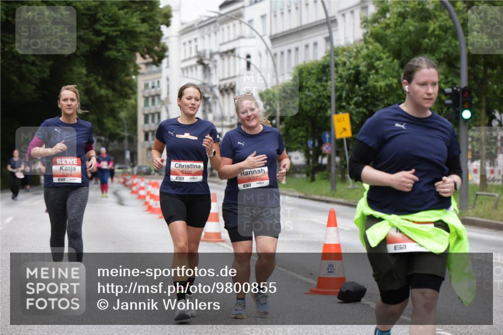 14.06.2026 - REWE Women's Run Jannik Wohlers http://msf.ph/oto/9800855 14.06.2026 11:04:51 Laufen 5388, 7, 5105, 5097, 57 meine-sportfotos.de
