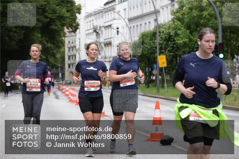 14.06.2026 - REWE Women's Run Jannik Wohlers http://msf.ph/oto/9800859 14.06.2026 11:04:52 Laufen 5388, 7, 5105, 5097, 7, 01, 51 meine-sportfotos.de