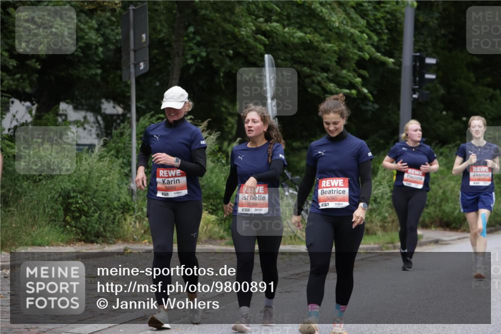 14.06.2026 - REWE Women's Run Jannik Wohlers http://msf.ph/oto/9800891 14.06.2026 11:05:00 Laufen 5090, 657, 5089, 5088, 57 meine-sportfotos.de