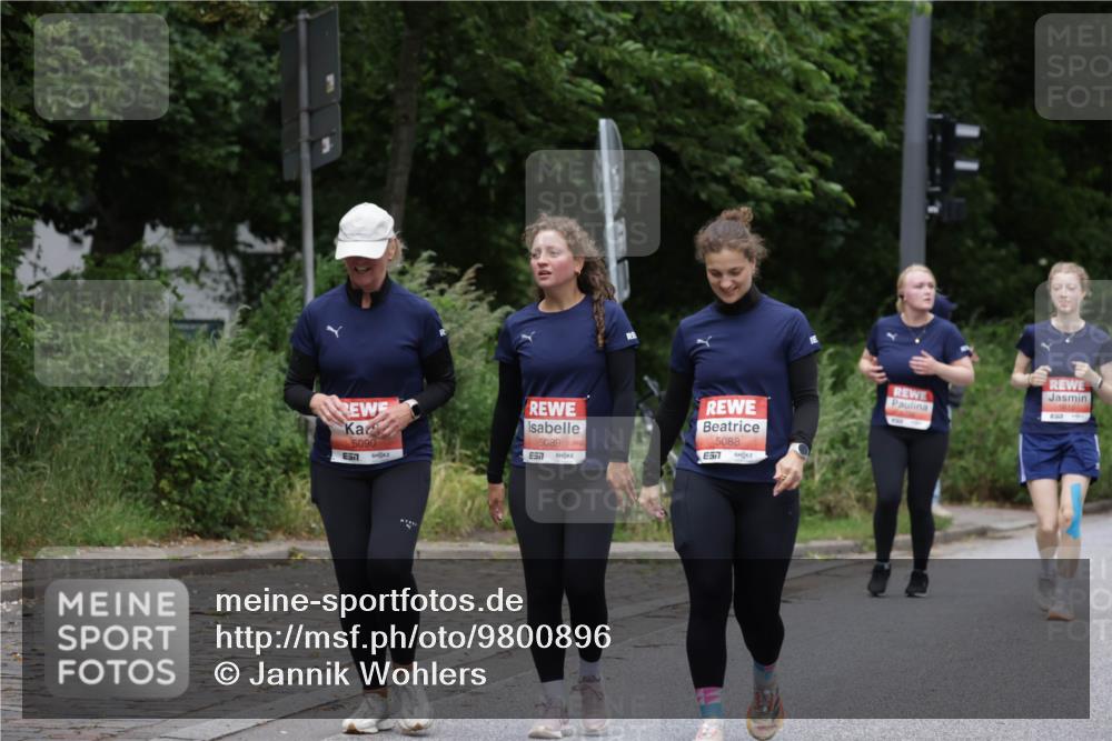 14.06.2026 - REWE Women's Run Jannik Wohlers http://msf.ph/oto/9800896 14.06.2026 11:05:01 Laufen 5090, 657, 5089, 7, 5088, 57 meine-sportfotos.de