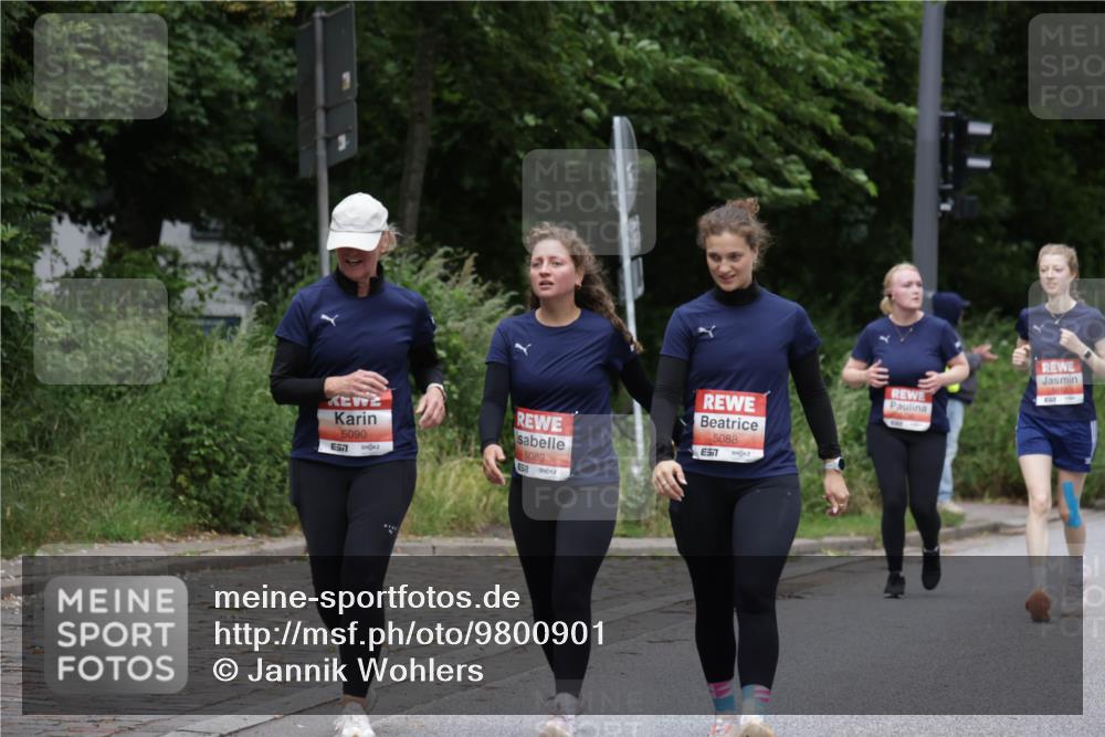 14.06.2026 - REWE Women's Run Jannik Wohlers http://msf.ph/oto/9800901 14.06.2026 11:05:01 Laufen 5090, 657, 6089, 517, 5088, 57 meine-sportfotos.de