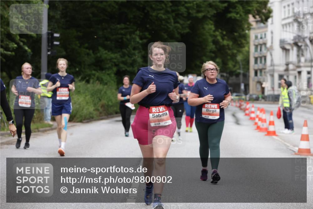 14.06.2026 - REWE Women's Run Jannik Wohlers http://msf.ph/oto/9800902 14.06.2026 11:05:02 Laufen 5100, 5671, 657 meine-sportfotos.de
