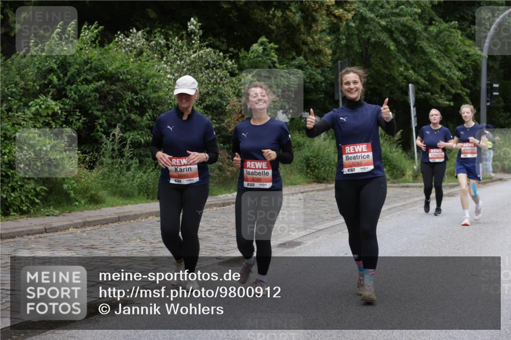 14.06.2026 - REWE Women's Run Jannik Wohlers http://msf.ph/oto/9800912 14.06.2026 11:05:04 Laufen 5090, 51, 5089, 51, 5088, 657 meine-sportfotos.de