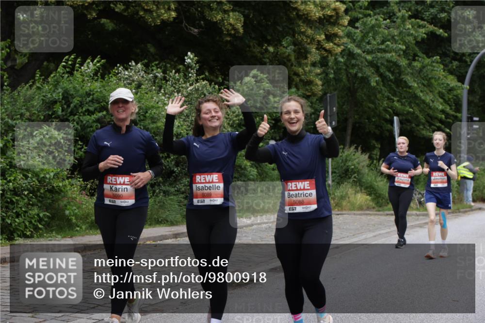 14.06.2026 - REWE Women's Run Jannik Wohlers http://msf.ph/oto/9800918 14.06.2026 11:05:04 Laufen 5090, 5089, 57, 5088, 57 meine-sportfotos.de