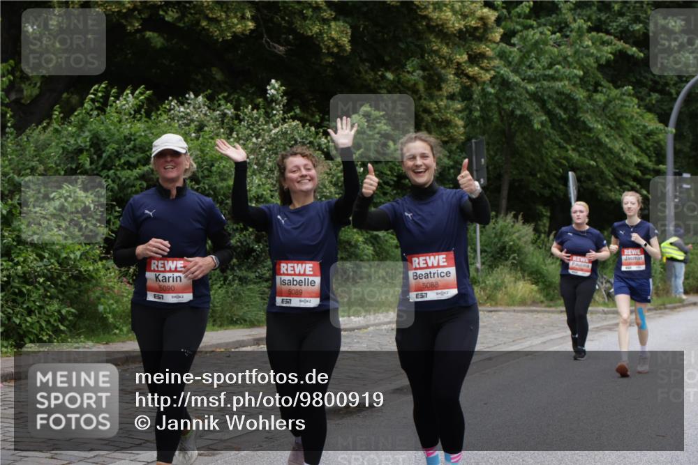 14.06.2026 - REWE Women's Run Jannik Wohlers http://msf.ph/oto/9800919 14.06.2026 11:05:05 Laufen 5090, 5089, 57, 5088, 57 meine-sportfotos.de