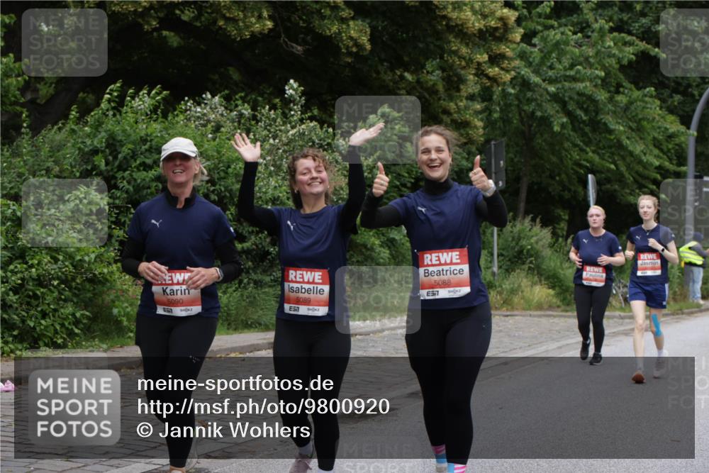 14.06.2026 - REWE Women's Run Jannik Wohlers http://msf.ph/oto/9800920 14.06.2026 11:05:05 Laufen 5090, 7, 5089, 7, 5088, 657 meine-sportfotos.de
