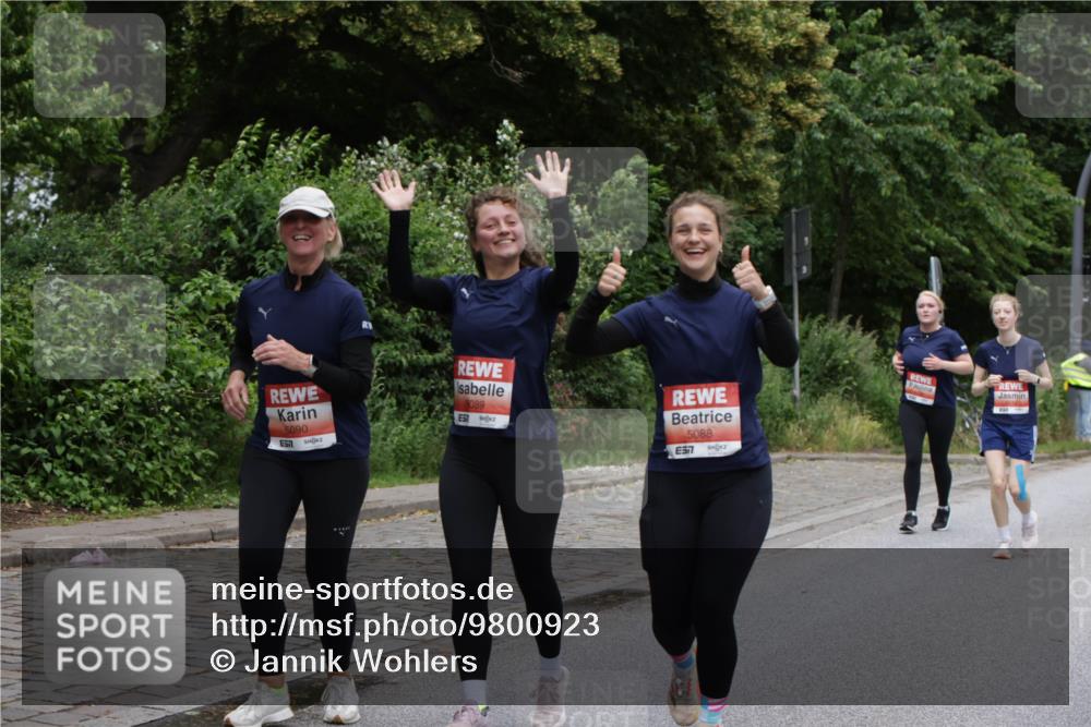 14.06.2026 - REWE Women's Run Jannik Wohlers http://msf.ph/oto/9800923 14.06.2026 11:05:05 Laufen 5090, 089, 5088, 57 meine-sportfotos.de